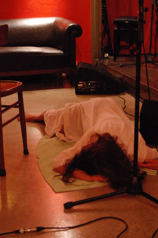 teatro il finale d mio dramma cado a terra